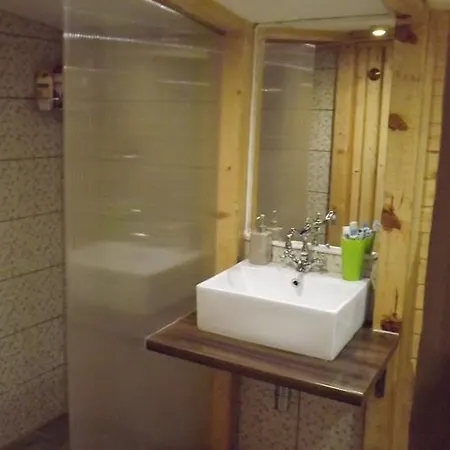 Barbara 山林小屋 *