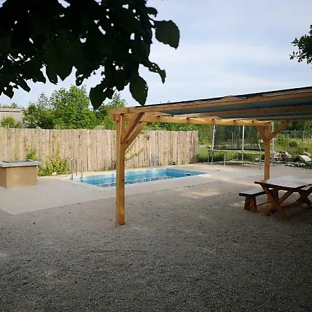 Barbara 山林小屋 Mala Milesina